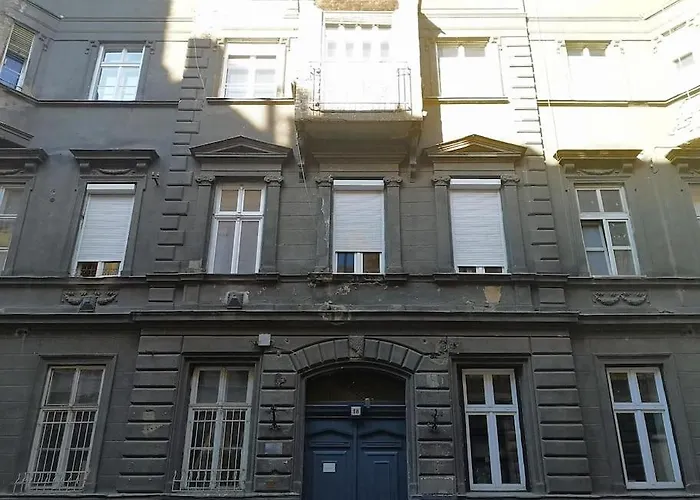 Appartement Lovag Design *